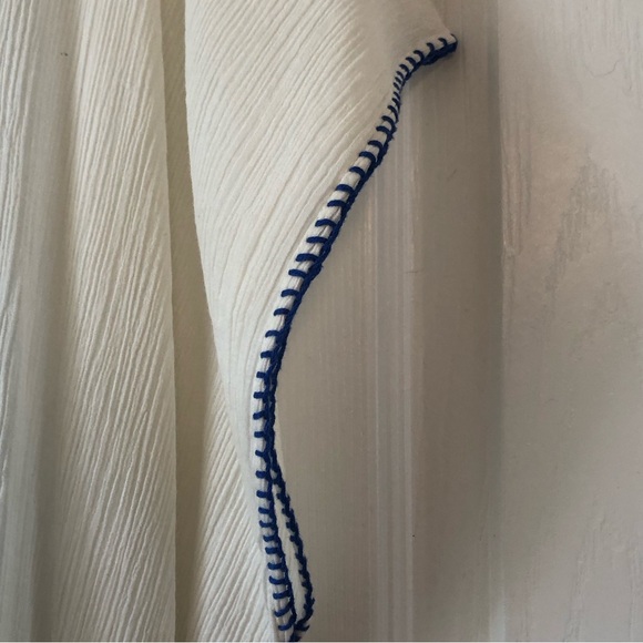 Monsoon coverup with blue floral embroidery. Size XL. NWOT. - Picture 4 of 13